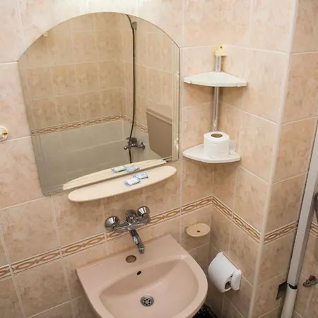 за гости Апартаменти *